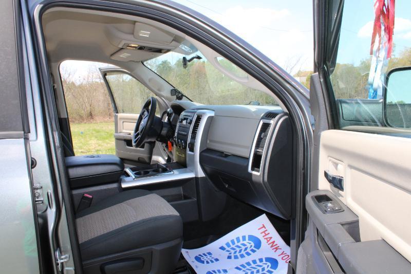 RAM 3500 SLT Crew Cab LWB 4WD DRW 2012