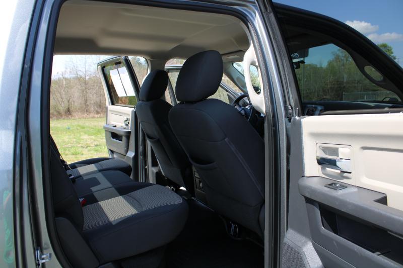 RAM 3500 SLT Crew Cab LWB 4WD DRW 2012