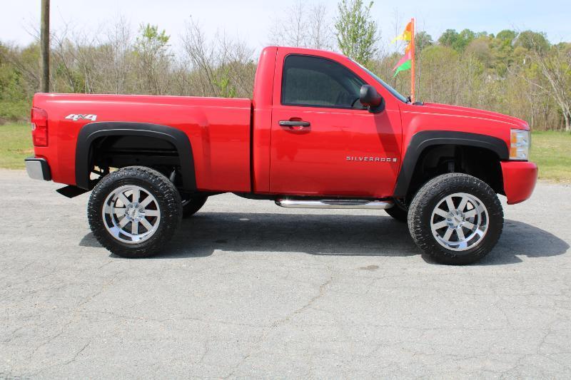 Chevrolet Silverado 1500 Work Truck 4WD 2007