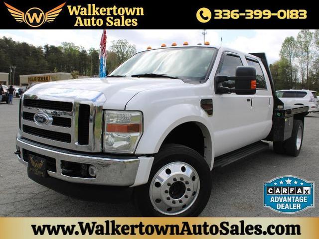 White 2010 Ford F-450 Super Duty Lariat Crew Cab LB 4WD Pickup Truck Four-Wheel Drive Automatic