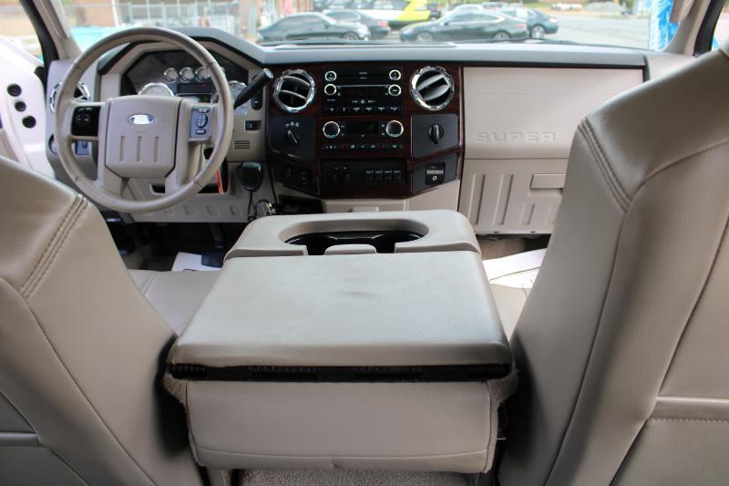 Ford F-450 SD Lariat Crew Cab 4WD DRW 2010