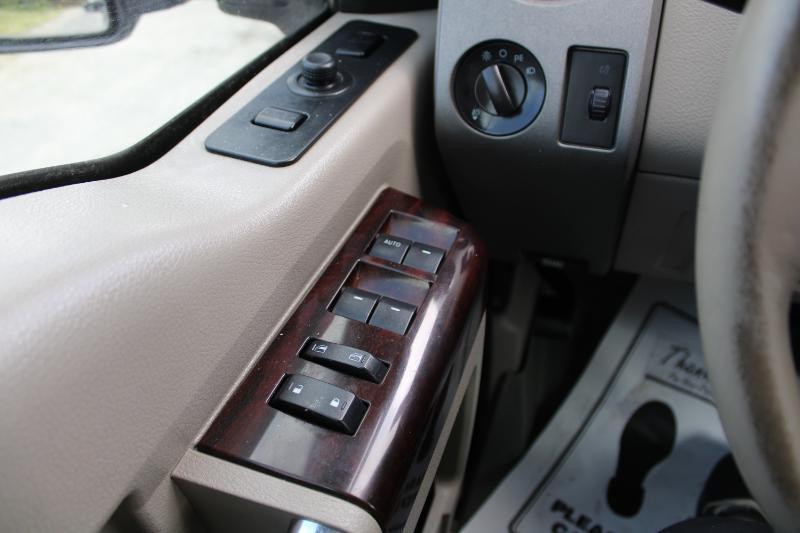 Ford F-450 SD Lariat Crew Cab 4WD DRW 2010