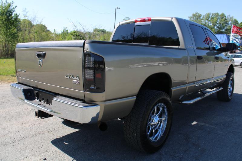 Dodge Ram 2500 Laramie Mega Cab 4WD 2006