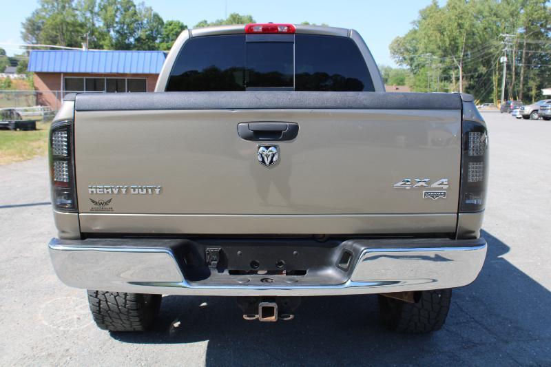 Dodge Ram 2500 Laramie Mega Cab 4WD 2006