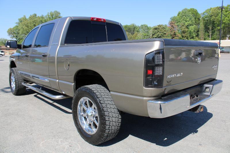 Dodge Ram 2500 Laramie Mega Cab 4WD 2006