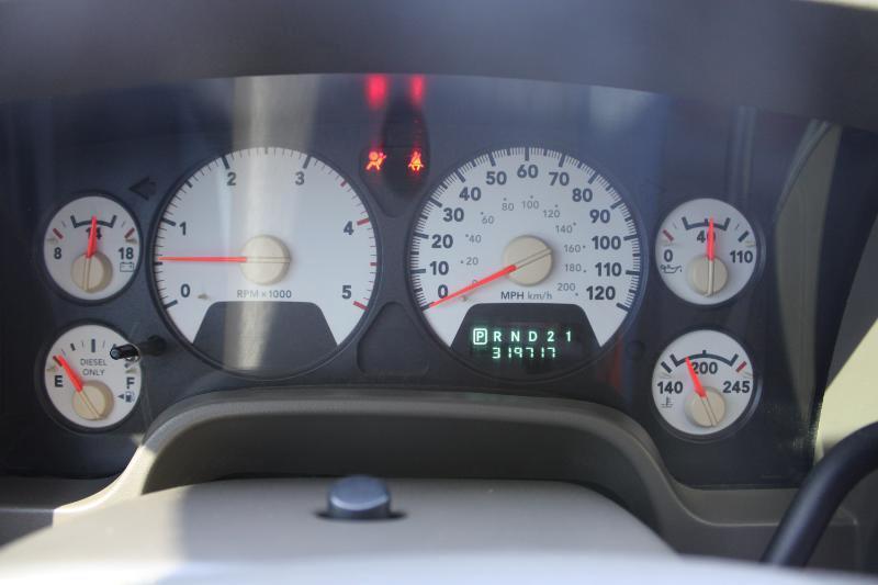 Dodge Ram 2500 Laramie Mega Cab 4WD 2006