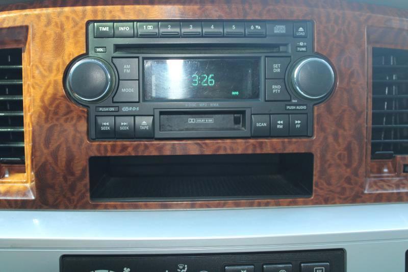 Dodge Ram 2500 Laramie Mega Cab 4WD 2006