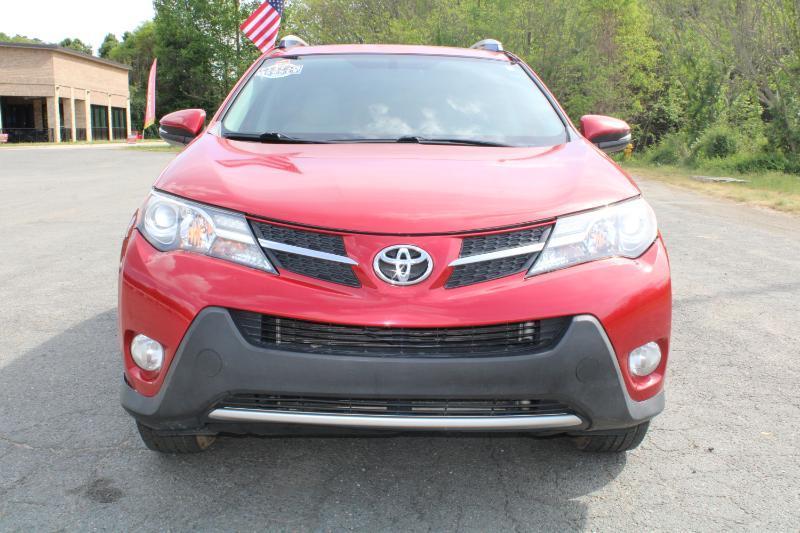 Toyota RAV4 XLE FWD 2014