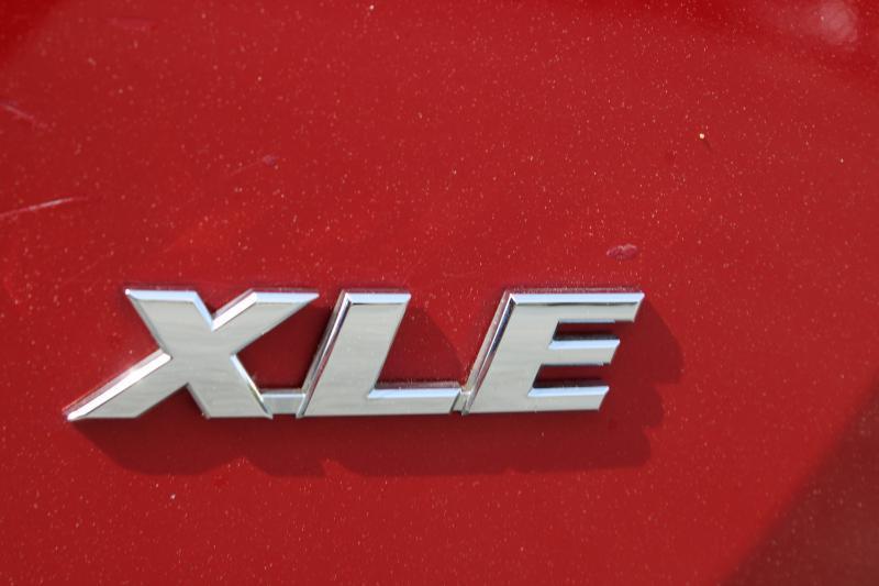 Toyota RAV4 XLE FWD 2014