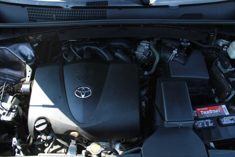 Toyota Highlander LE Plus AWD V6 2017