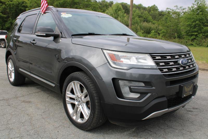 Ford Explorer XLT 4WD 2016