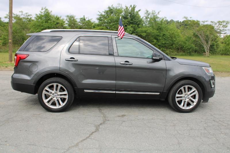 Ford Explorer XLT 4WD 2016
