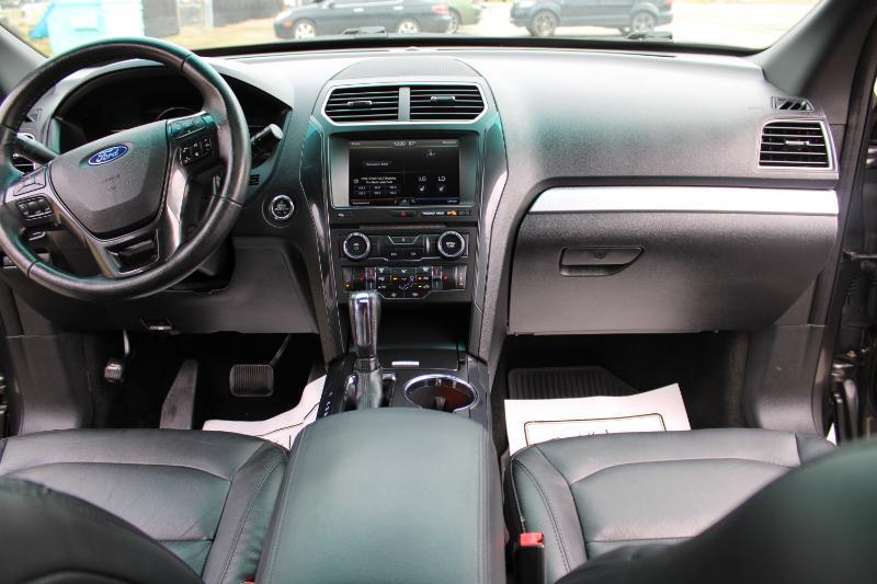 Ford Explorer XLT 4WD 2016