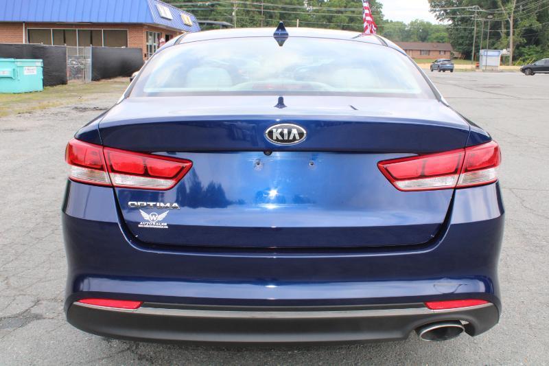 Kia Optima LX 2016