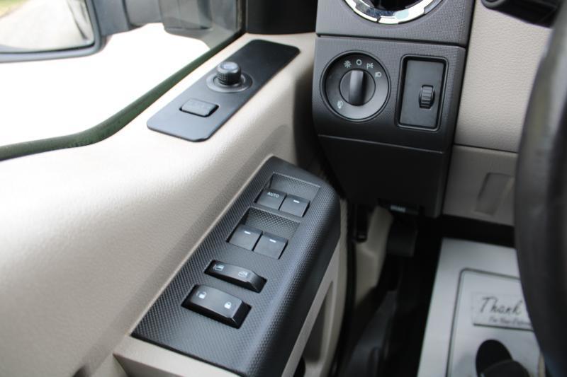 Ford F-350 SD XLT Crew Cab 4WD 2010
