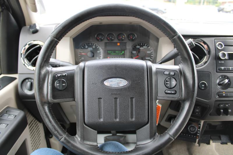 Ford F-350 SD XLT Crew Cab 4WD 2010