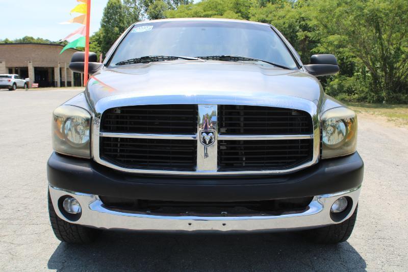 Dodge Ram 1500 SLT Mega Cab 2WD 2007