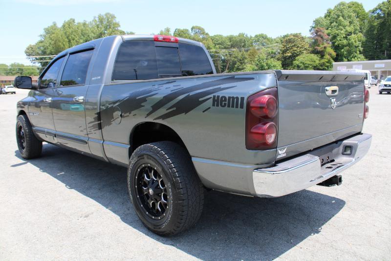 Dodge Ram 1500 SLT Mega Cab 2WD 2007