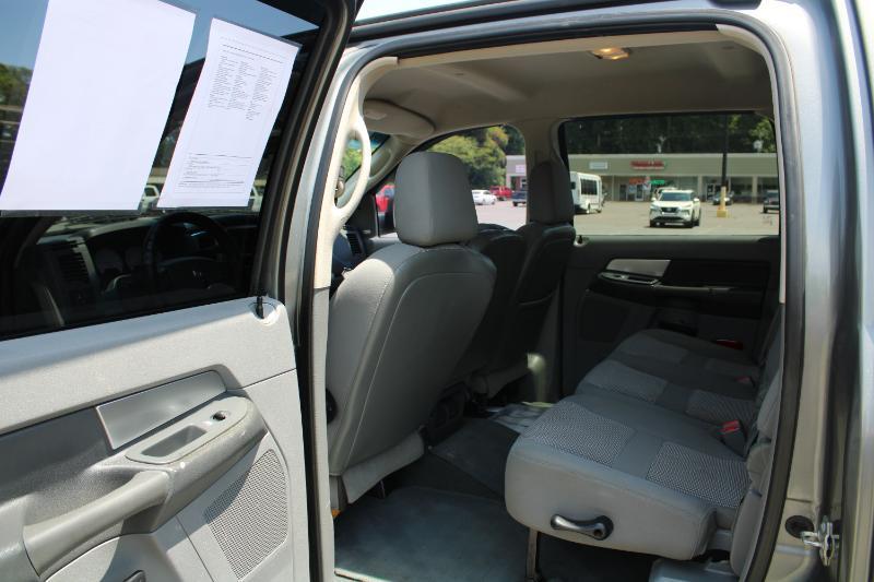 Dodge Ram 1500 SLT Mega Cab 2WD 2007