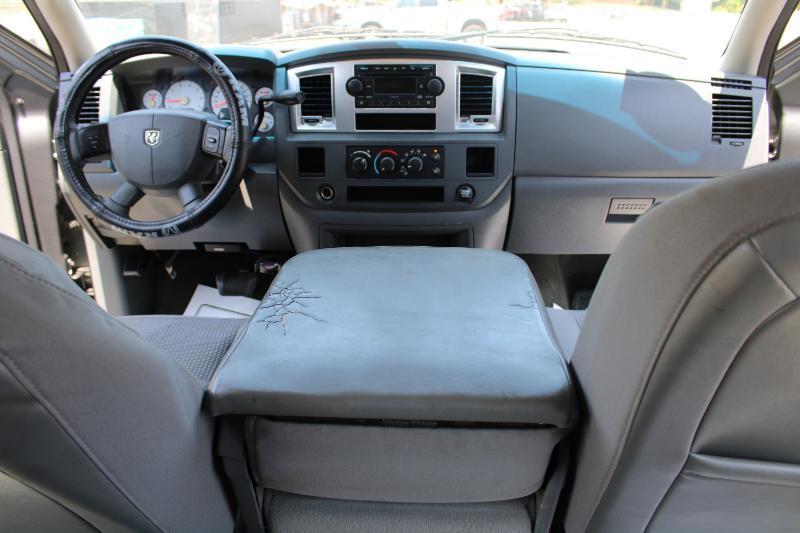 Dodge Ram 1500 SLT Mega Cab 2WD 2007