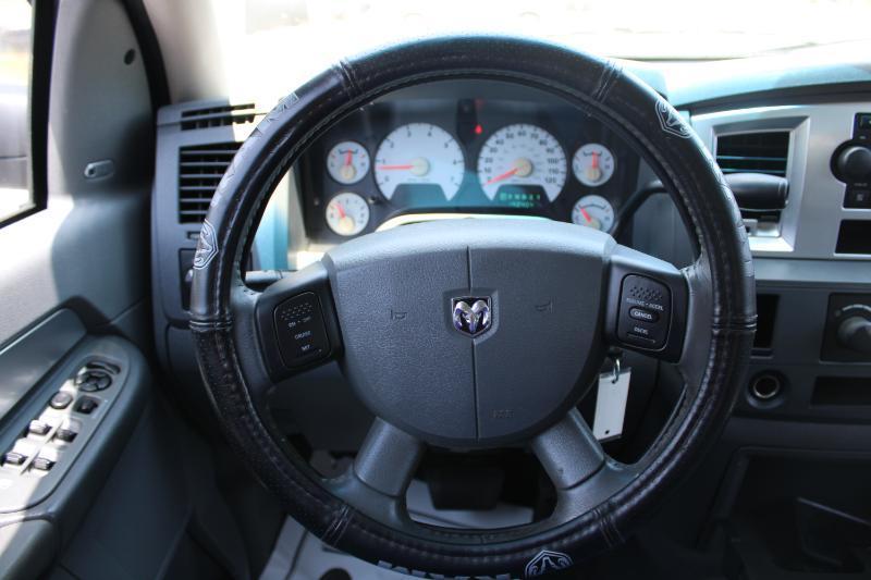 Dodge Ram 1500 SLT Mega Cab 2WD 2007