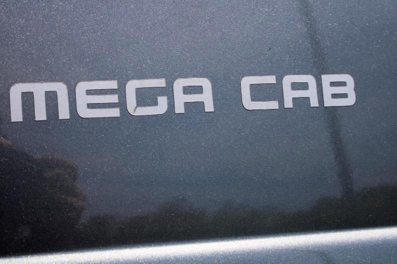 Dodge Ram 1500 SLT Mega Cab 2WD 2007