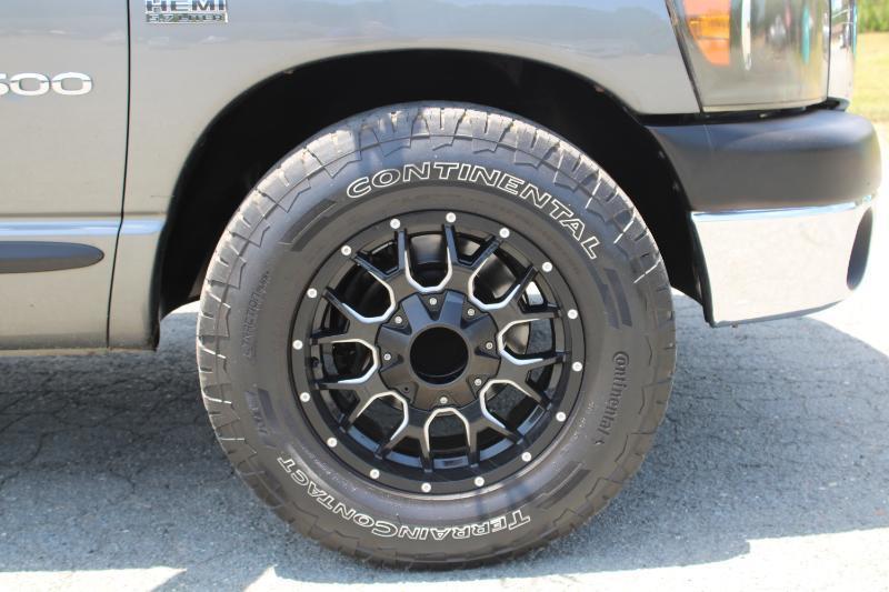 Dodge Ram 1500 SLT Mega Cab 2WD 2007
