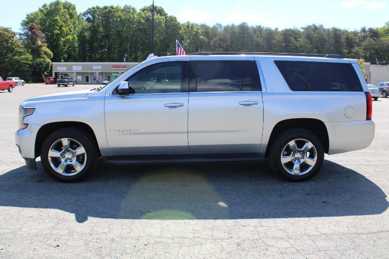 Chevrolet Suburban LT 4WD 2017