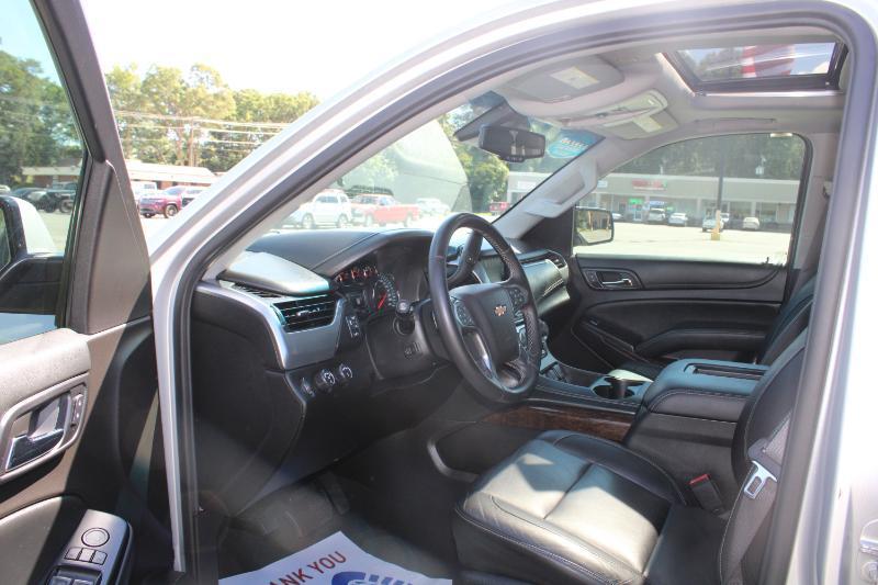 Chevrolet Suburban LT 4WD 2017