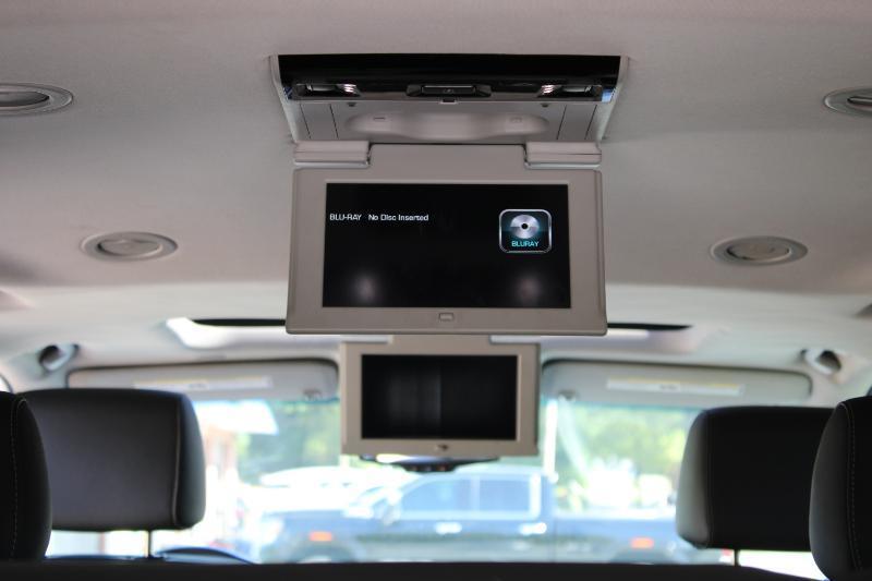 Chevrolet Suburban LT 4WD 2017