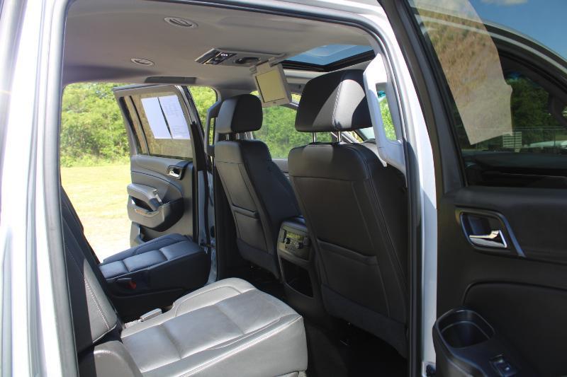 Chevrolet Suburban LT 4WD 2017