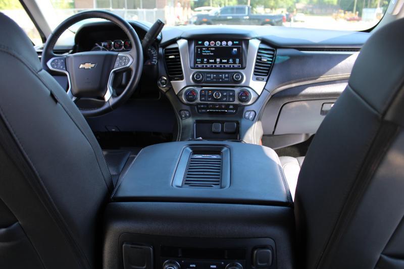 Chevrolet Suburban LT 4WD 2017