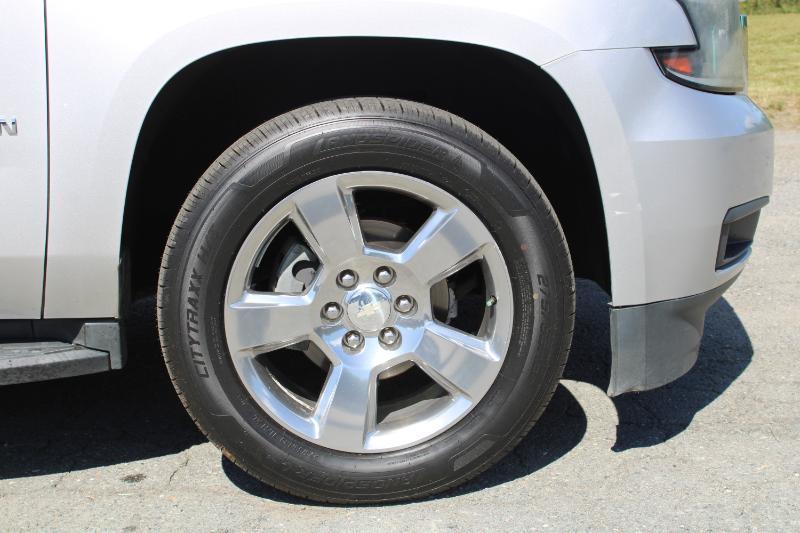 Chevrolet Suburban LT 4WD 2017