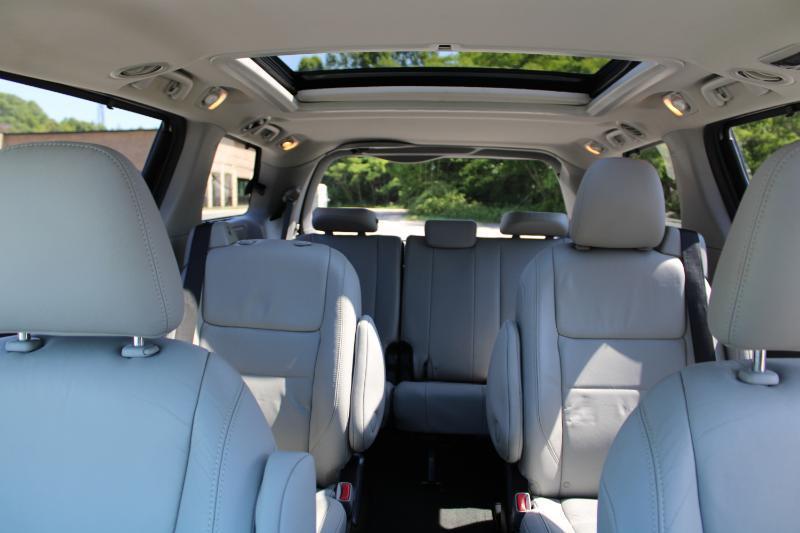 Toyota Sienna  2016