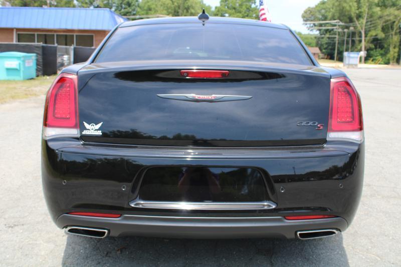 Chrysler 300 S V6 2021