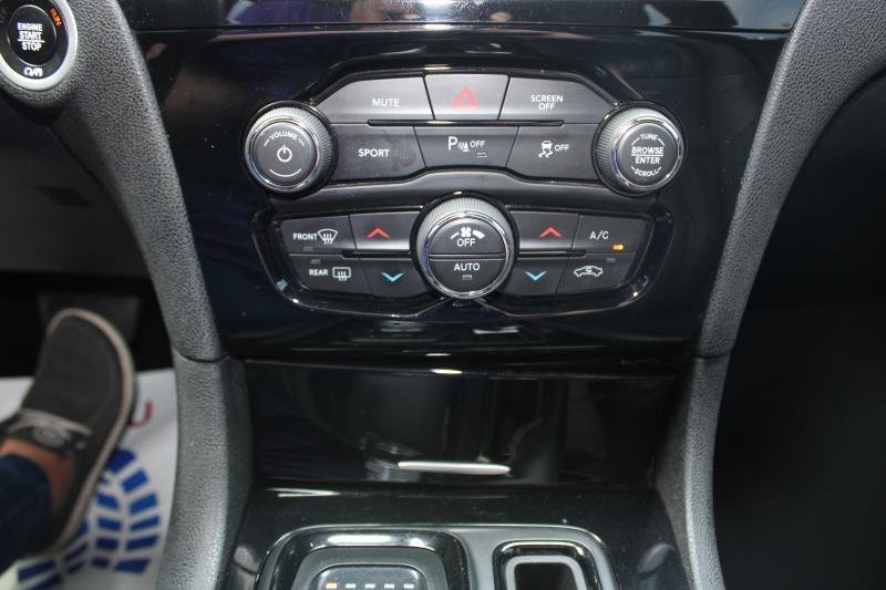 Chrysler 300 S V6 2021