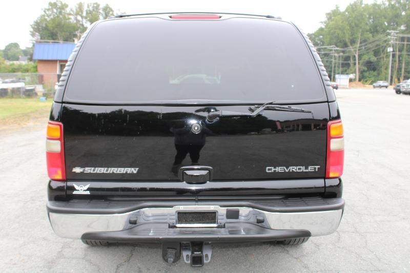 Chevrolet Suburban 1500 2WD 2002