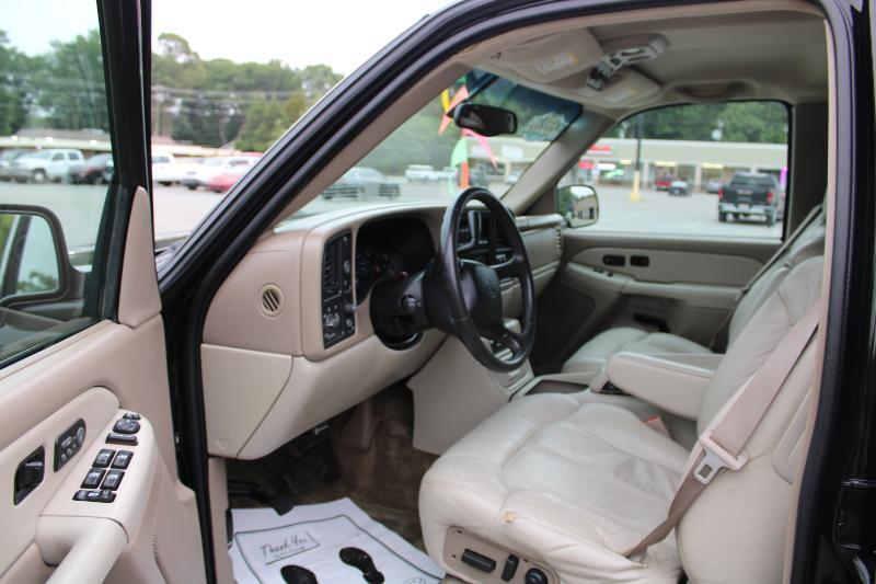 Chevrolet Suburban 1500 2WD 2002