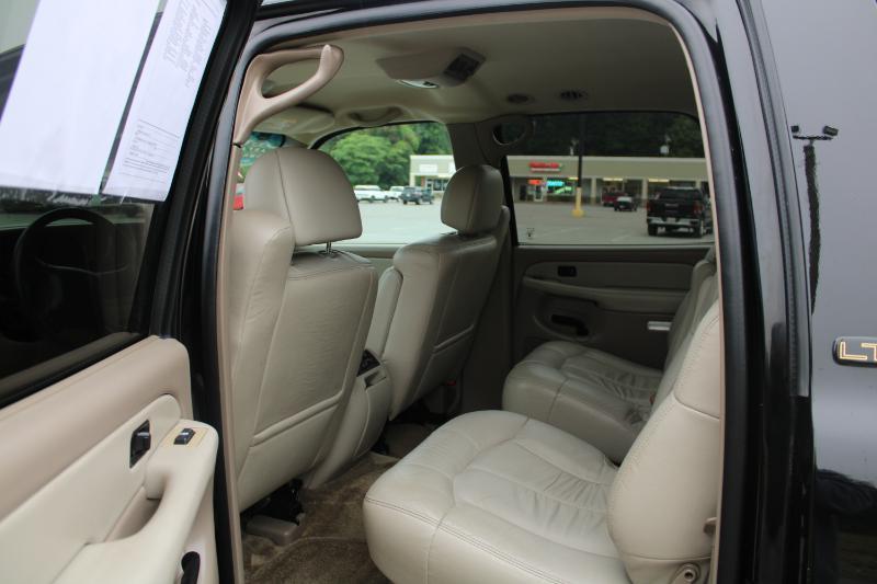 Chevrolet Suburban 1500 2WD 2002