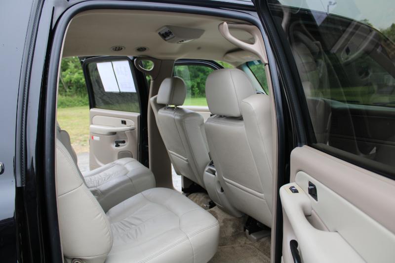 Chevrolet Suburban 1500 2WD 2002