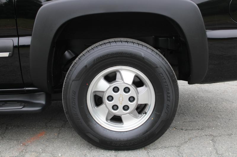Chevrolet Suburban 1500 2WD 2002