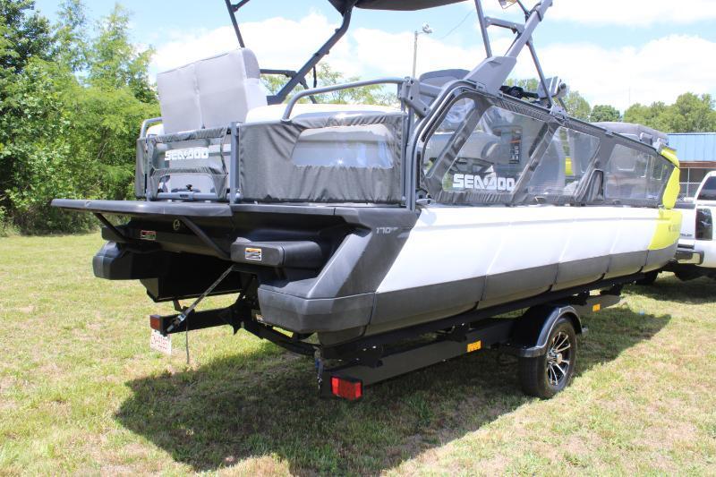 Sea-Doo Jet Boat  2022