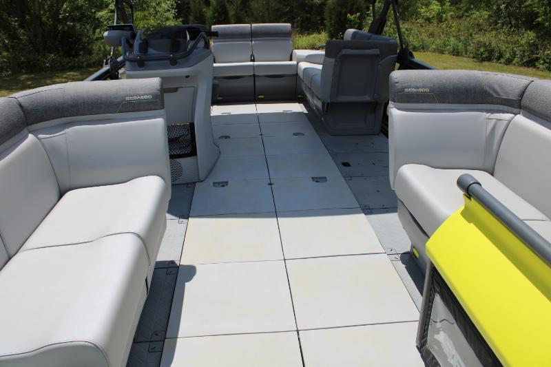 Sea-Doo Jet Boat  2022