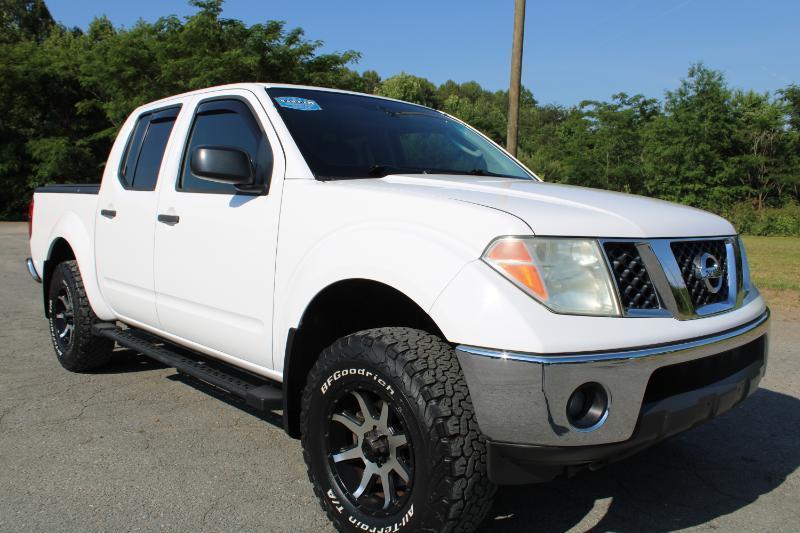 Nissan Frontier SE Crew Cab 4WD 2007