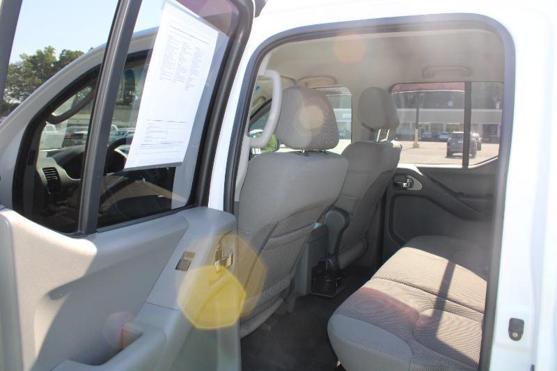 Nissan Frontier SE Crew Cab 4WD 2007