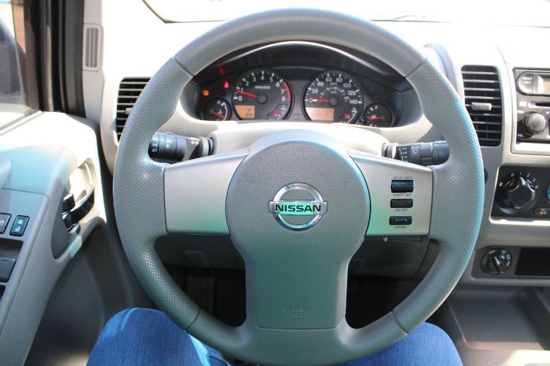 Nissan Frontier SE Crew Cab 4WD 2007