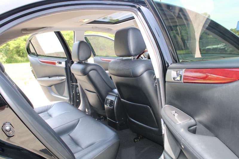 Lexus ES 330 Sedan 2005