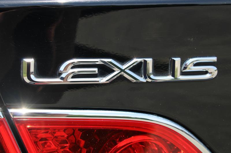 Lexus ES 330 Sedan 2005
