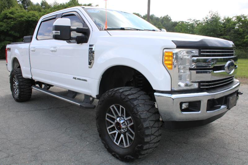 Ford F-250 SD Lariat Crew Cab 4WD 2017