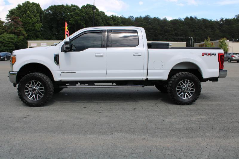 Ford F-250 SD Lariat Crew Cab 4WD 2017